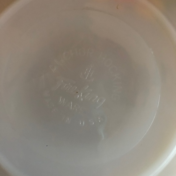 Vintage Fire King Anchor Hocking Orange and Yellow Daisy Milk Glass Saucer - Picture 8 of 9